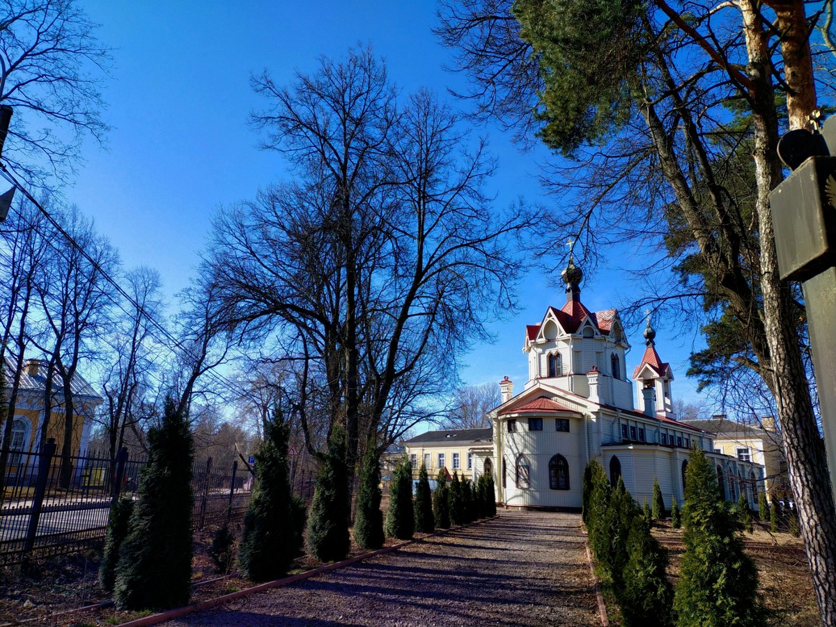 Мобильный квест в Ломоносове «Тайна Меньшиковского золота»
