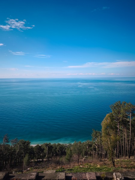 Нашим экскурсоводом был Славик, и это было одно из лучших наших путешествий. На экскурсии была создана