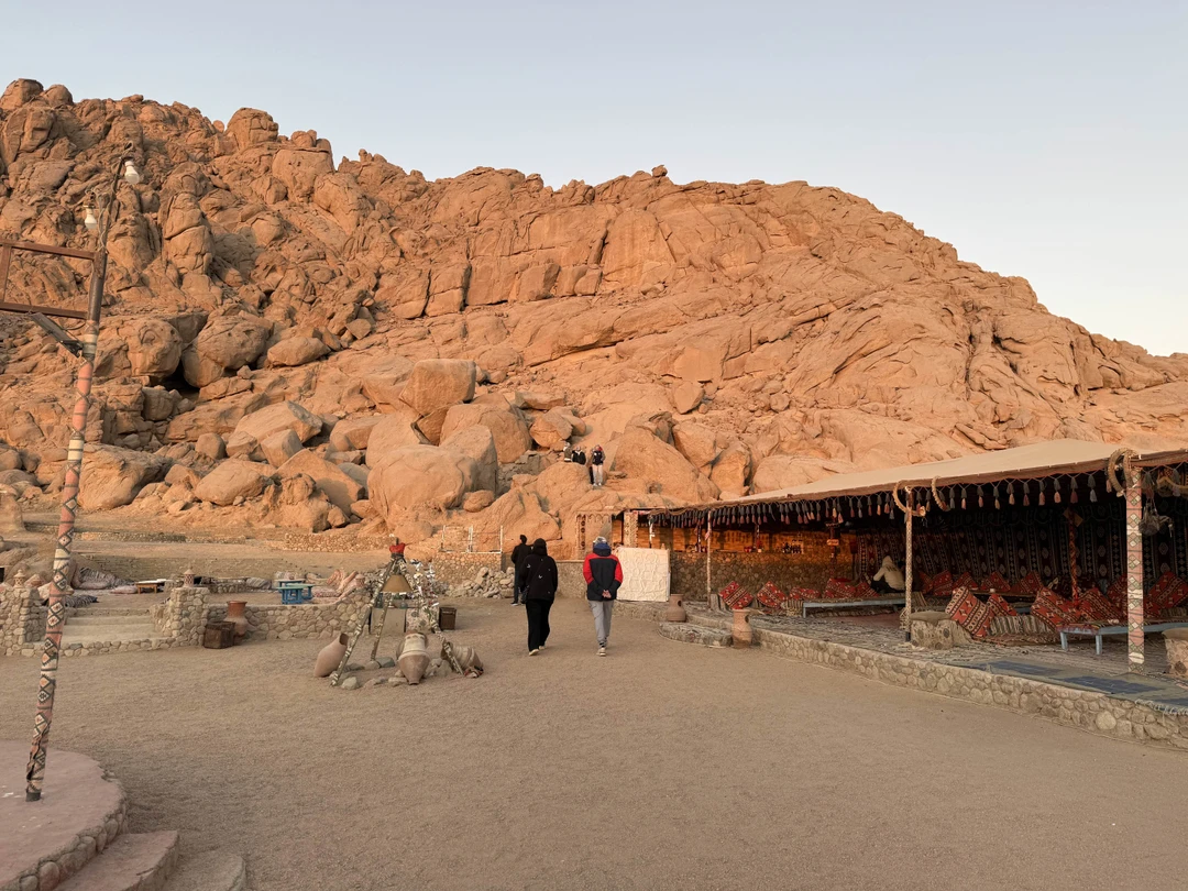 В целом прогулка прошла хорошо. Маршрут стандартный, прогулка была индивидуальной, но рядом ехало еще несколько групп