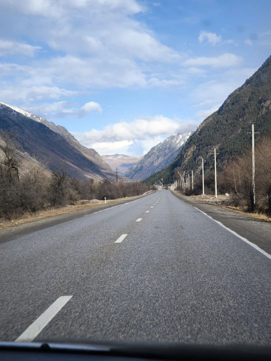 Если вы закажете экскурсию на Эльбрус с прекрасным гидом Борисом - будьте уверены вас окружат заботой