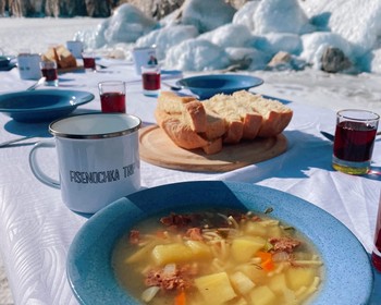 Скала Трезубец и Ступа Просветления
