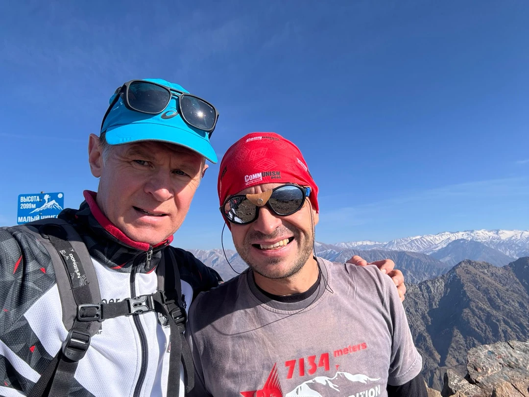 Мы, к сожалению, ходили на Малый Чимган, поскольку Большой - слишком серьезное мероприятие для второй половины