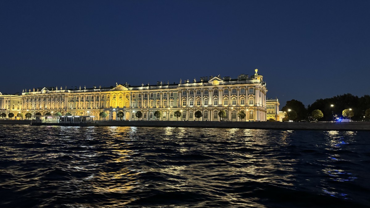 Дискотека под разводными мостами