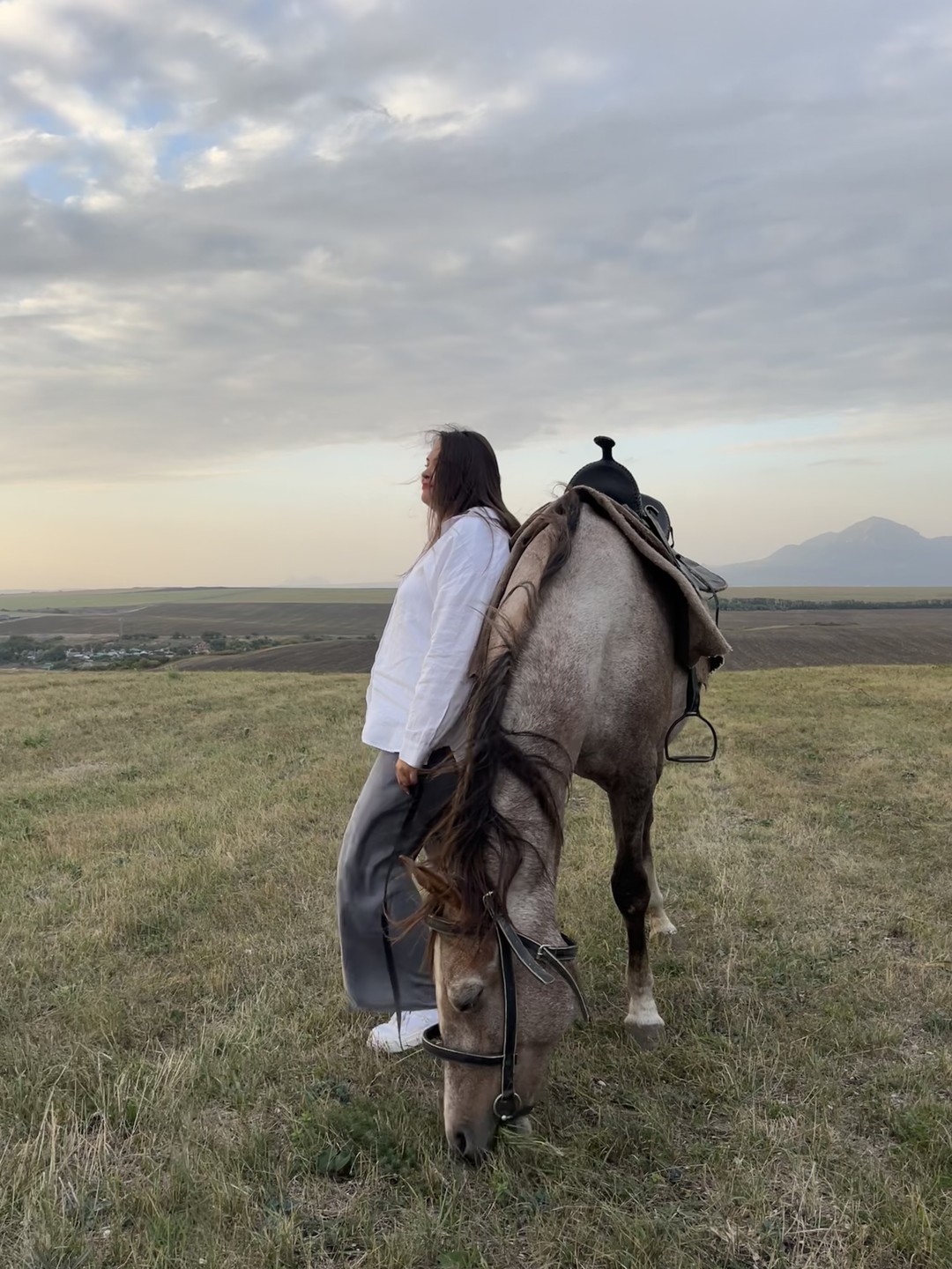 Очень отзывчивая и интересная девушка, легко и комфортно с ней, а еще бонус покататься на лошадях (Данила тоже приятный молодой человек)