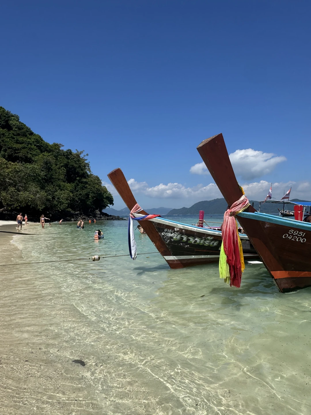 Ваше идеальное утро начинается… трансфер от отеля доставил нас на пирс (по возвращению в отель), откуда