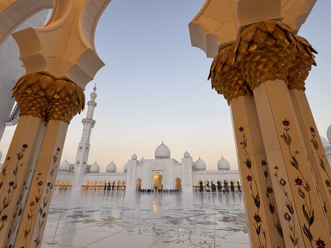 Абу-Даби в мини-группе с посещением Президентского дворца (Юрий)