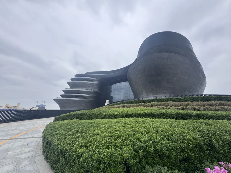 Шикарно провели время на стыковке в Шэньчжэне! Экскурсоводу Зое спасибо! Как ни странно, сам «музей науки