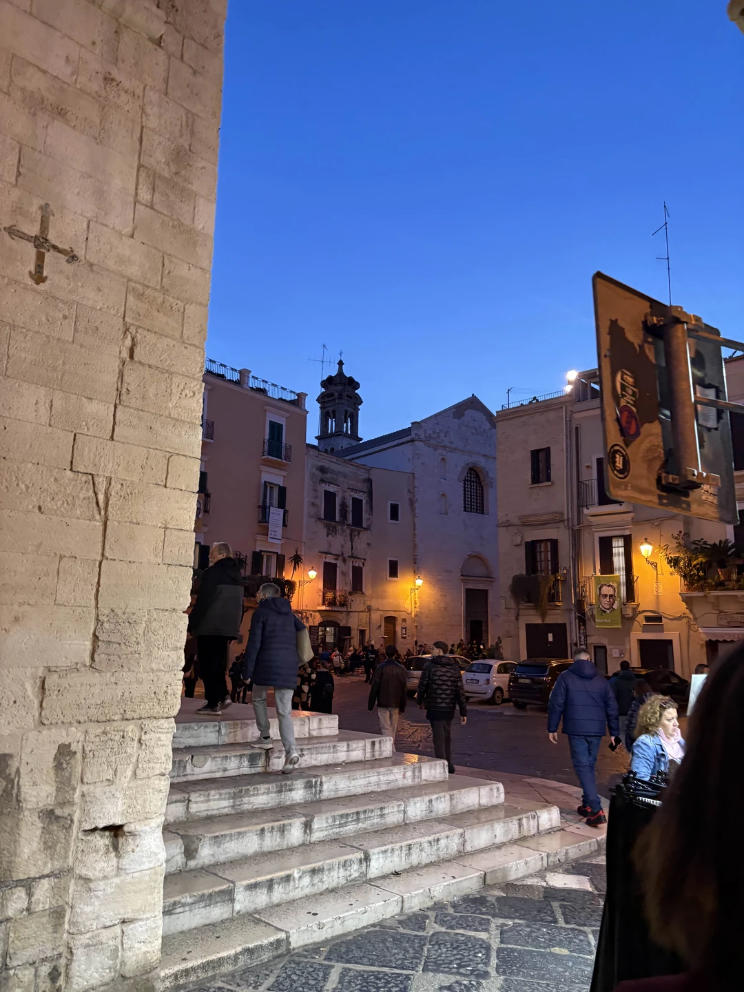 Катя- прекрасный рассказчик! Умная, тактичная, эмоционально увлекла всю нашу группу! Рекомендую! Это лучшее начало отпуска в Бари!