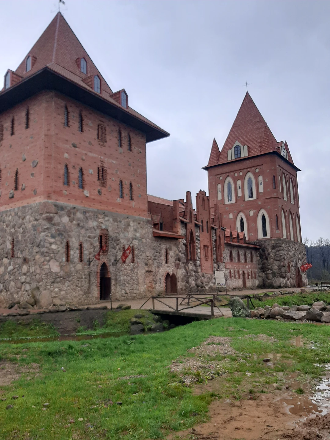 Очень неожиданно, интересно, весело и познавательно. Что ещё может быть нужно для хорошего времяпрепровождения. Экскурсия подойдёт