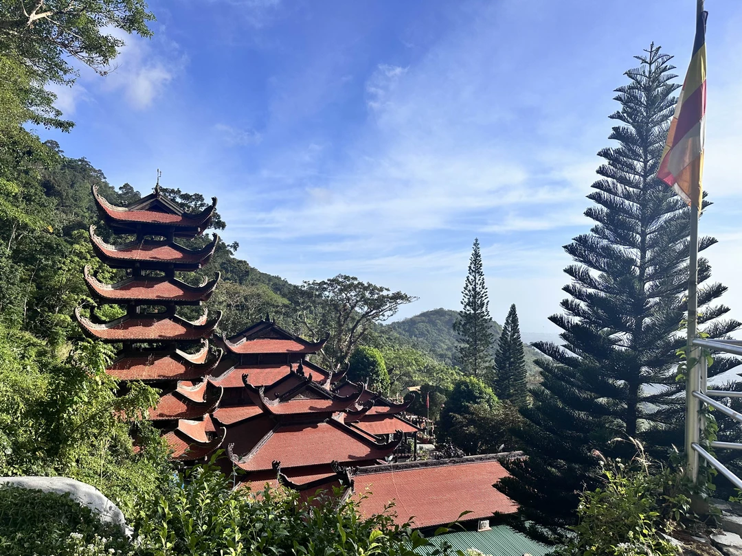 Экскурсия прошла хорошо, были после обеда людей почти не было и было не так жарко! Все понравилось. Спасибо Элле за интересную беседу и отзывчивость!)