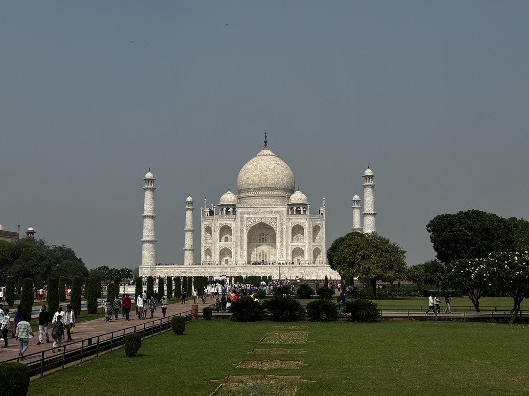 Экскурсия пролетела, как на одном дыхание. Мишра очень внимателен ко всем просьбам, интересно и познавательно ведет экскурсию.