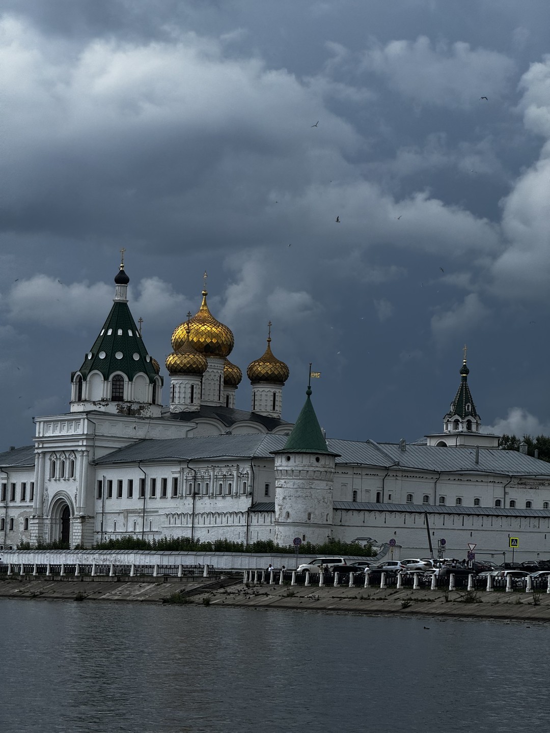 Кострома с воды: знакомые виды в новом ракурсе (Ольга)