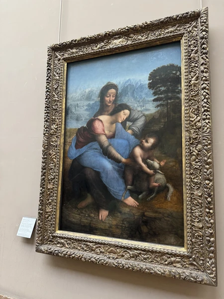 Огромное спасибо за потрясающую экскурсию! Наш гид Людмила провела очень интересную индивидуальную экскурсию по Лувру! Сумела