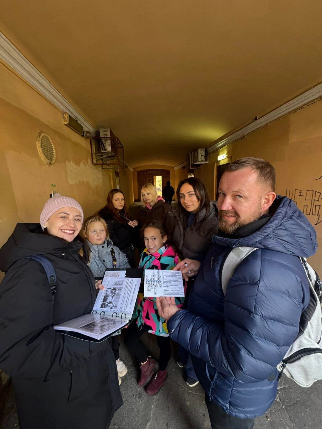 Необычная экскурсия, формат классный. Дети 8,9,12 лети принимали активное участие. Были на длинном маршруте. Он занял