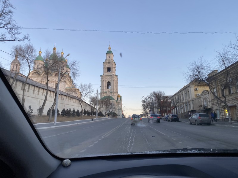 По Астрахани на автомобиле
