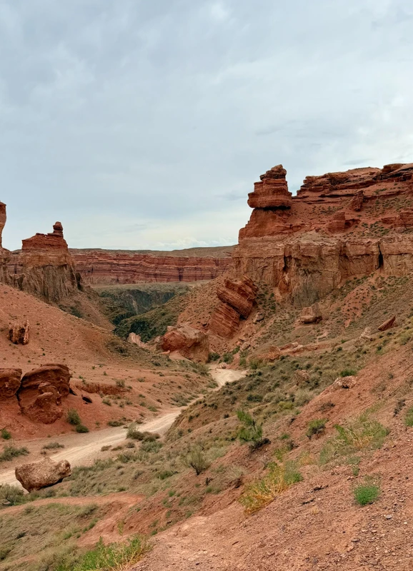 Из Алматы - к неземному Чарынскому каньону