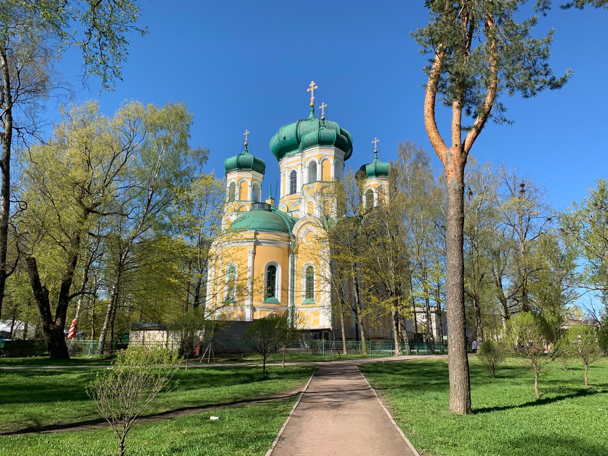 Главное изображение экскурсии - Святые места Вырицы и Гатчины (из Петербурга)