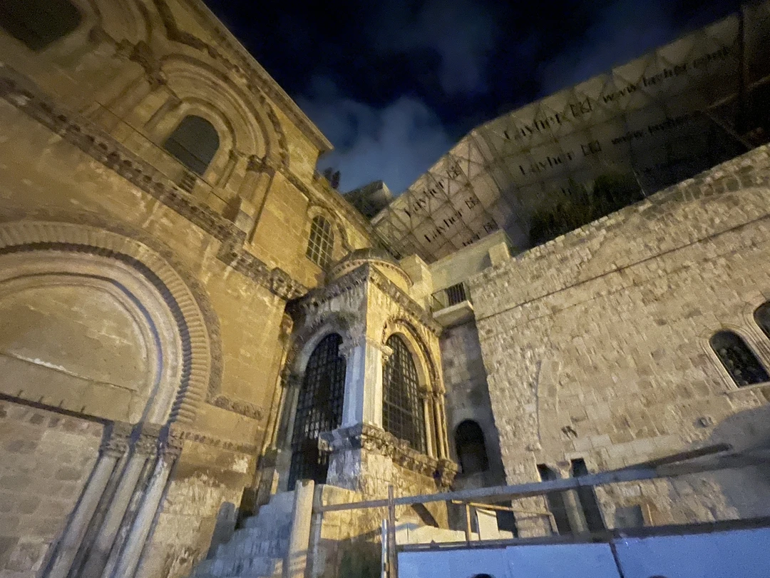 Я в первый раз в жизни ехал в Израиль,я безмерно рад этой возможности,я счастлив что побывал