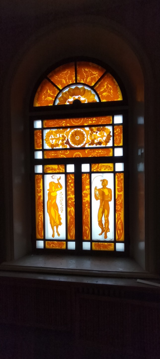 Прекрасная экскурсия,замечательная подача информации. Надежда чудесный,эрудированный,с тонким чувством юмора и знающий свое дело Экскурсовод. Именно с