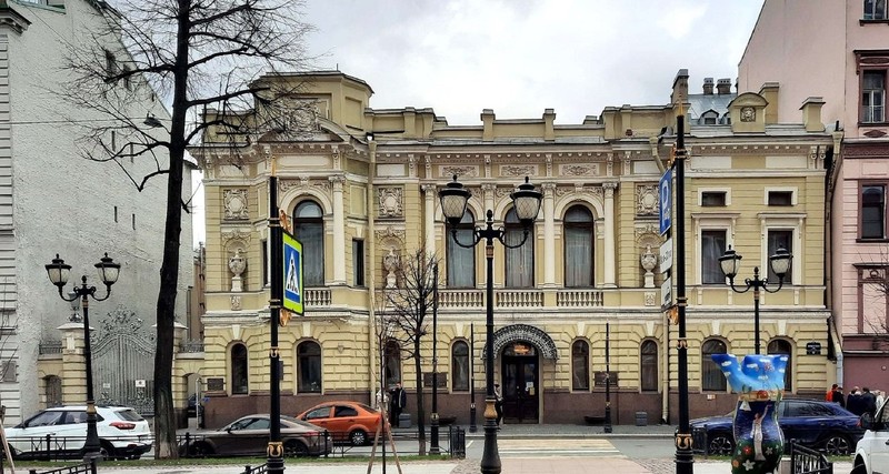 Аристократия Санкт-Петербурга: биографии, драмы, судьбы эмиграции