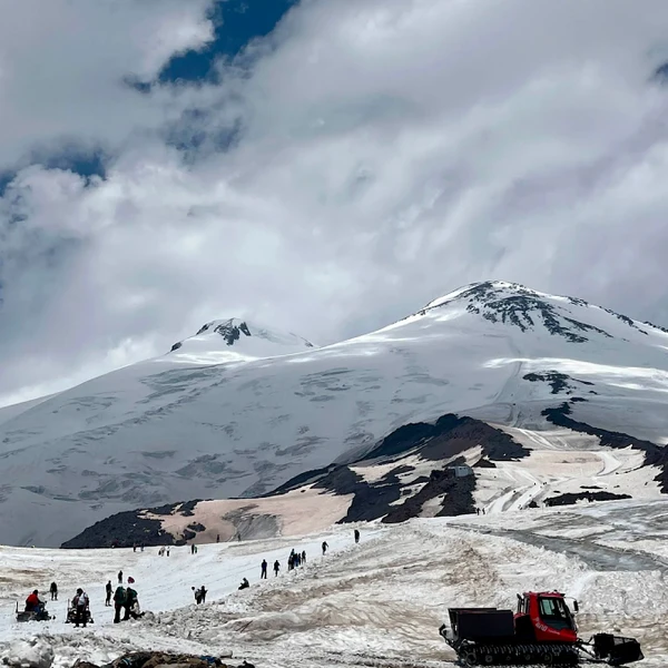 Эльбрус, ущелье Адыр-Су, Гижгит и Поляна нарзанов: поездка из Ессентуков в мини-группе