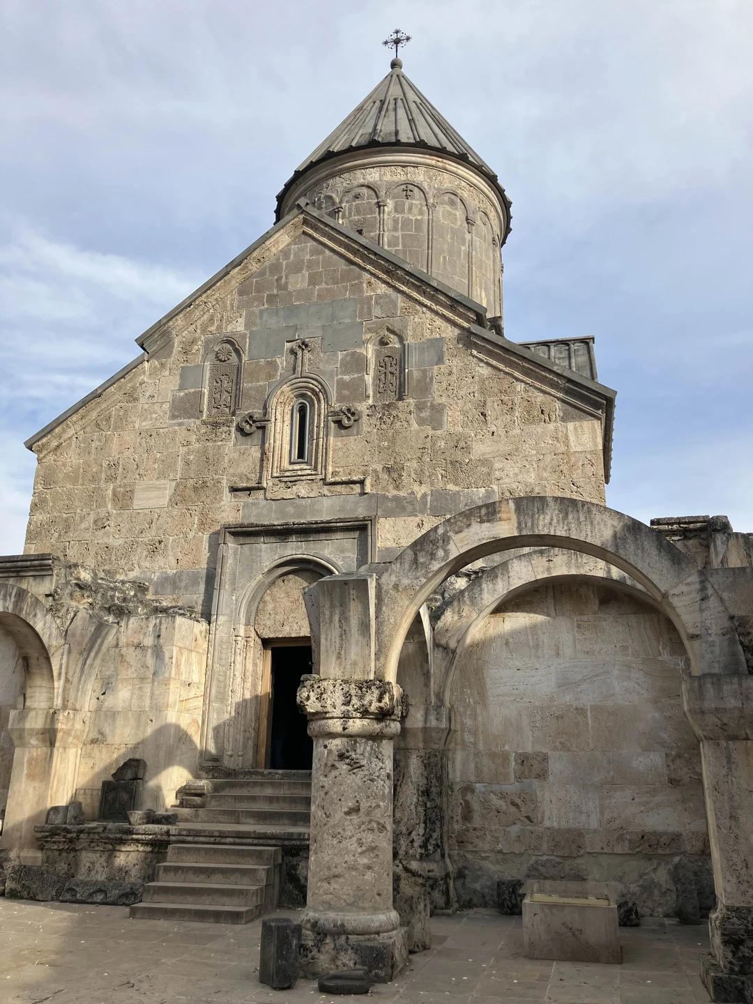 Замечательная экскурсия, посещение монастырей очень познавательное, огромное спасибо водителю Нурику и экскурсоводу Хасмик за интереснейшие сведения