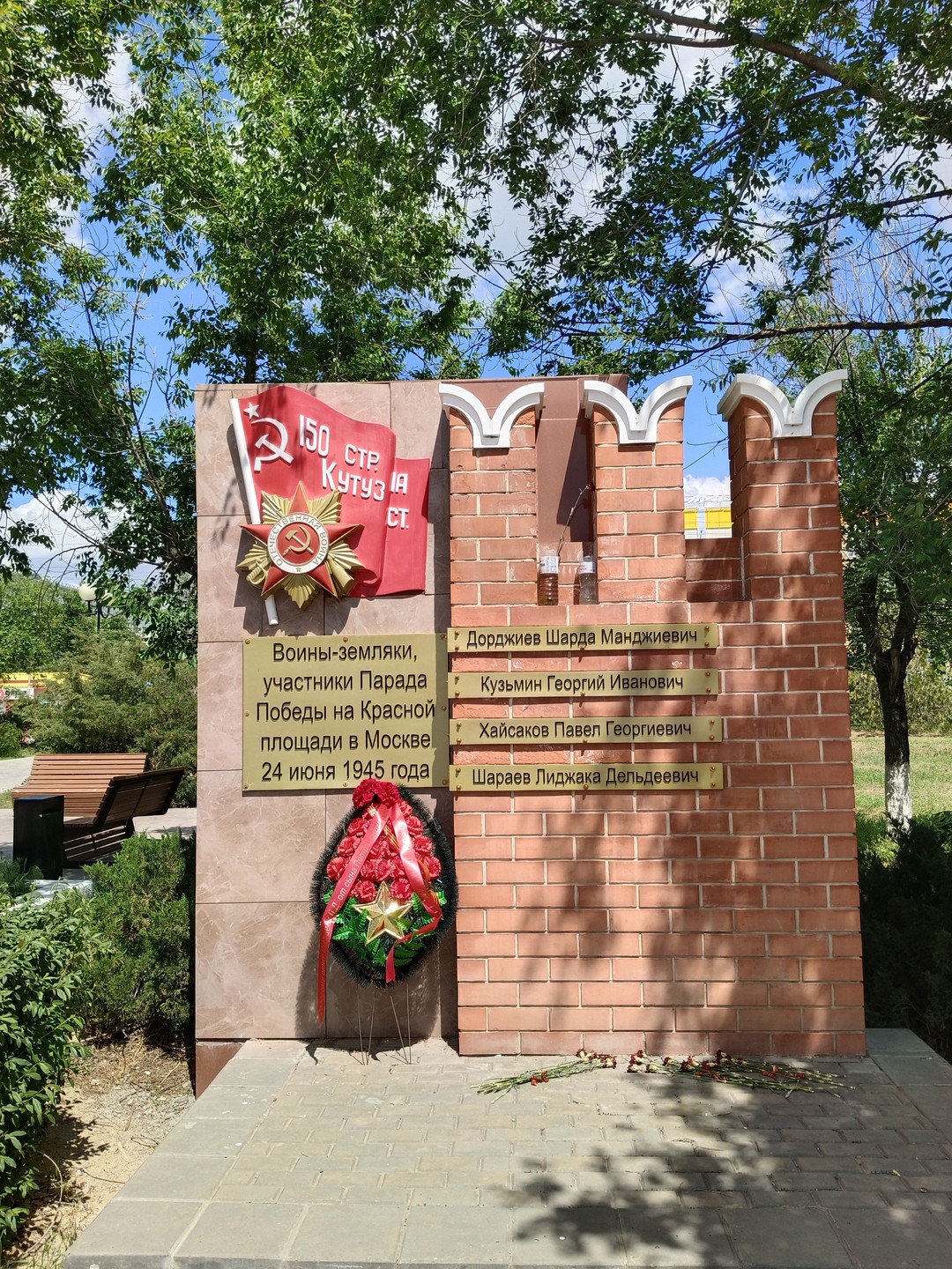 Интересная экскурсия, красивые места, много нового, все понравилось, гид даже танцевала часть народного танца, единственное чего
