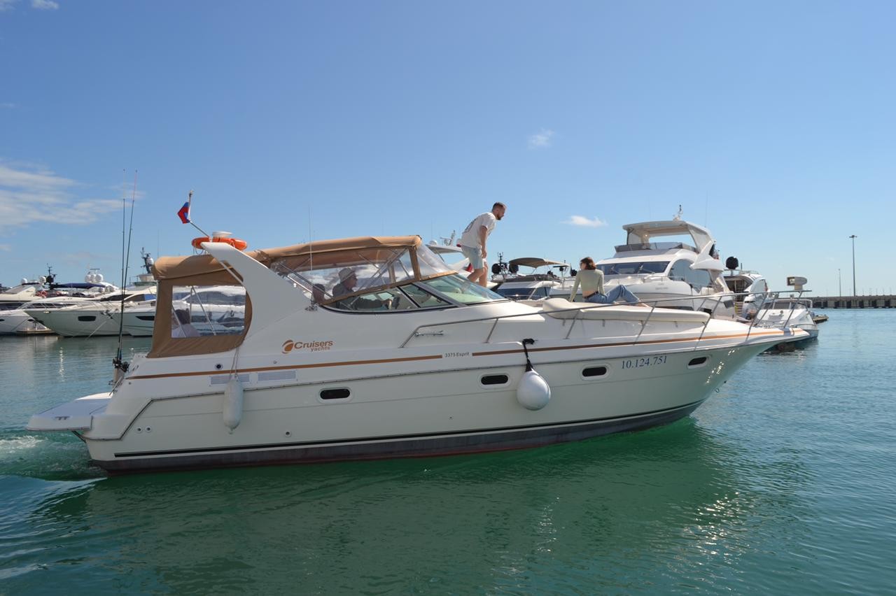 Морская прогулка на круизной яхте - в индивидуальном формате