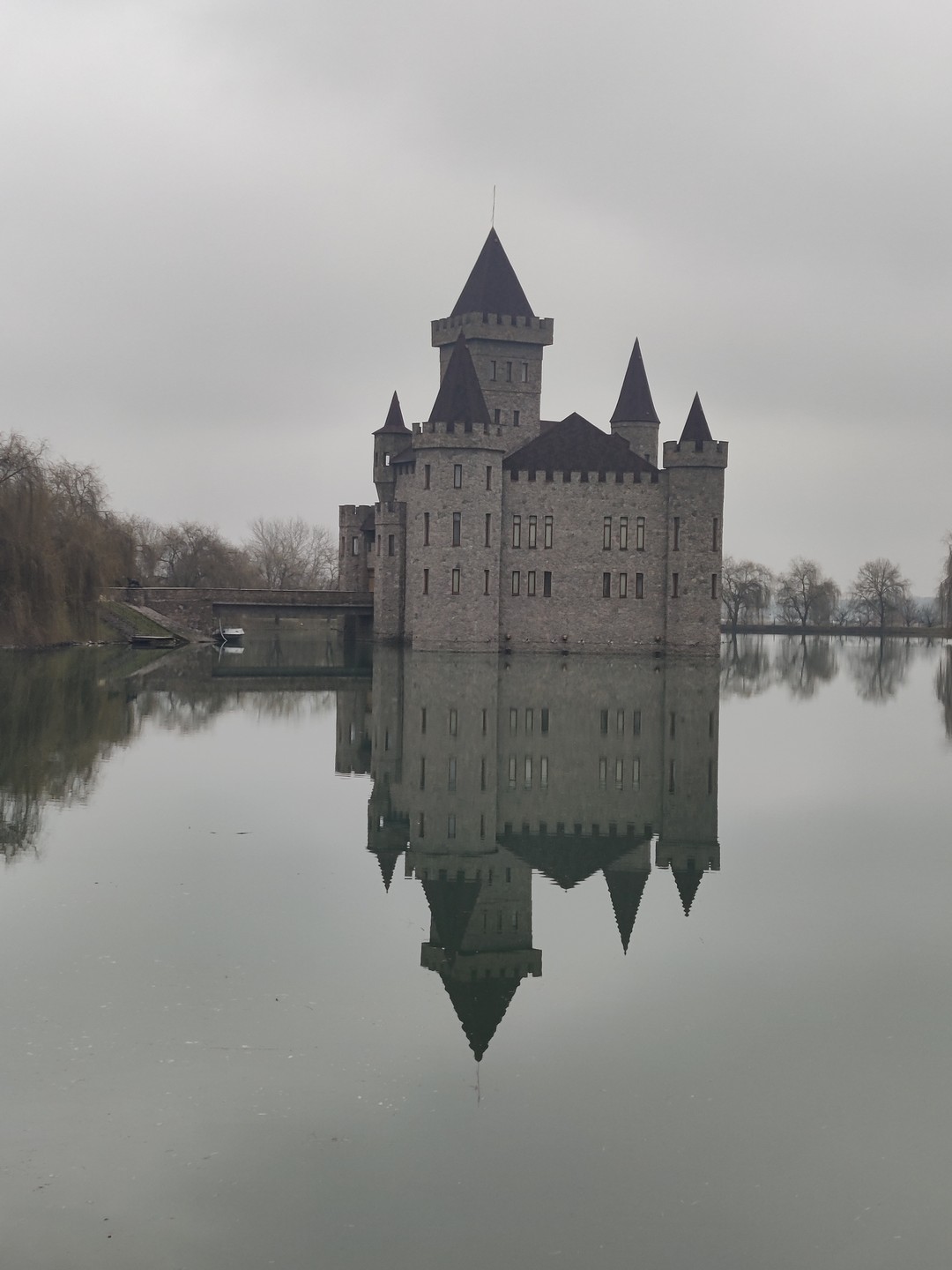 Сегодня ездили на эту экскурсию! Очень всё понравилось: экскурсовод - водитель Станислав был очень любезен, отвечал