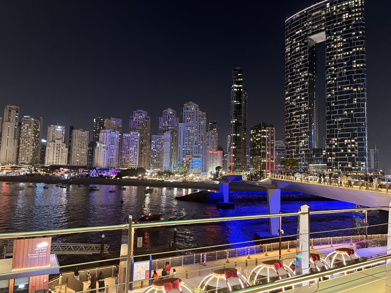 Хотим поблагодарить организатора за проведенную экскурсию! Нам все очень понравилось! Посетили много значимых мест с параллельными