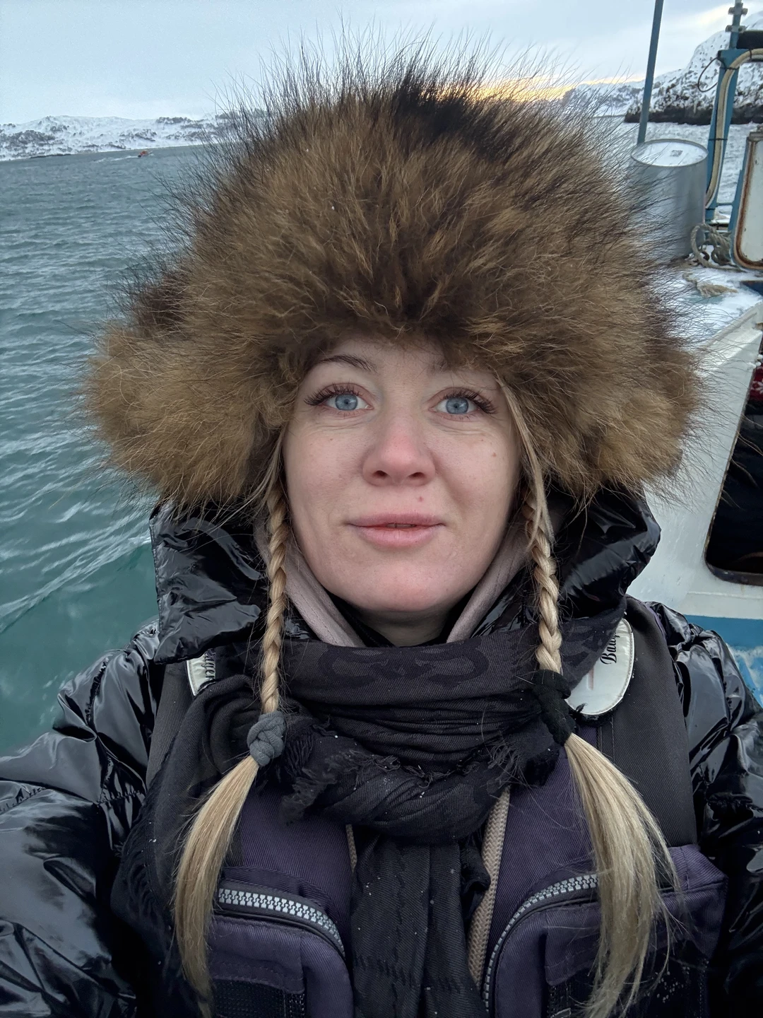 Сегодня ездили на экскурсию в Териберку с гидом Никитой. Очень понравилось, все прошло супер!! Очень красиво