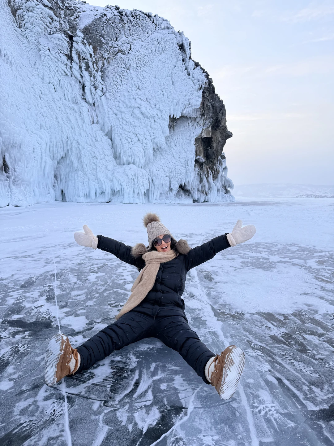 Благодарим Алексея за шикарную экскурсию, он показал нам все красоты Байкала, всю дорогу рассказывал интересные факты