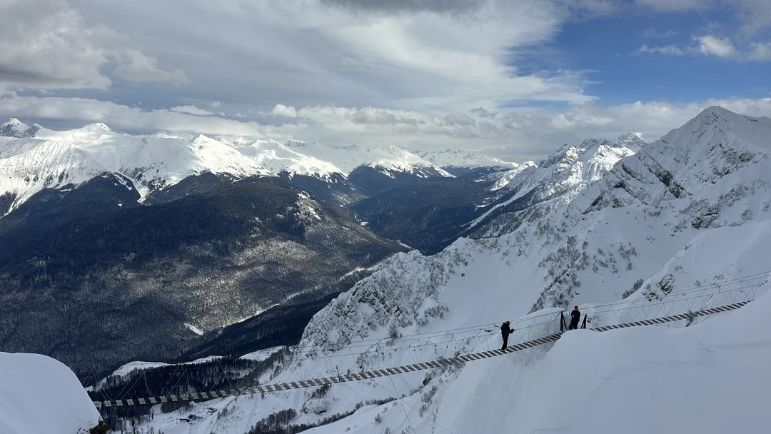 Отлично провели время! Кристина и водитель Магомед (вроде) здорово отработали на все 100. Все четко по