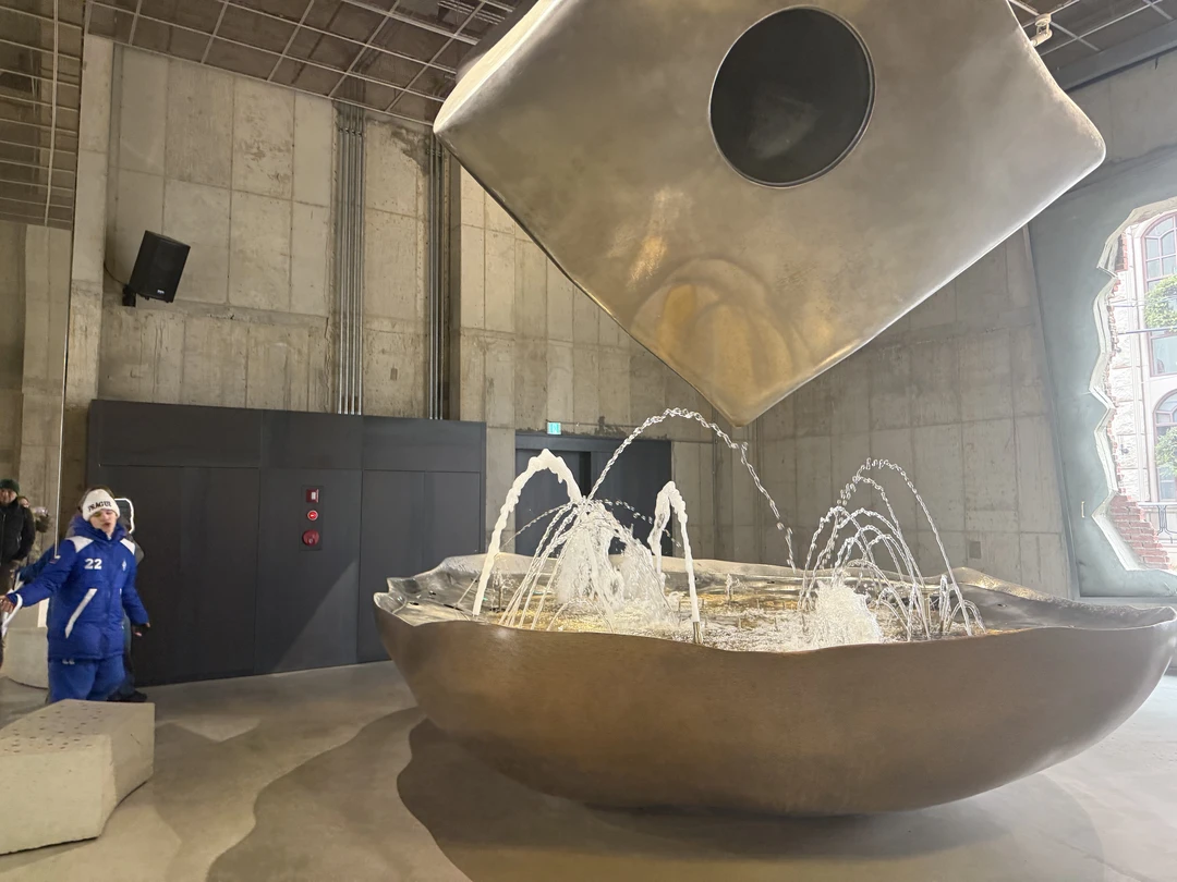 Спасибо большое Ксении за экскурсию! Мы остались довольны! Ксения показала нам интересные локации, перемещались на метро