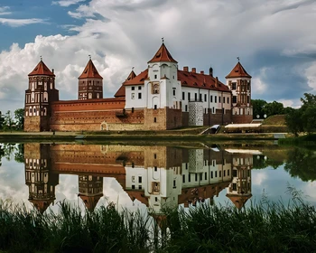 Мирский и Несвижский замки, переезд в Брест