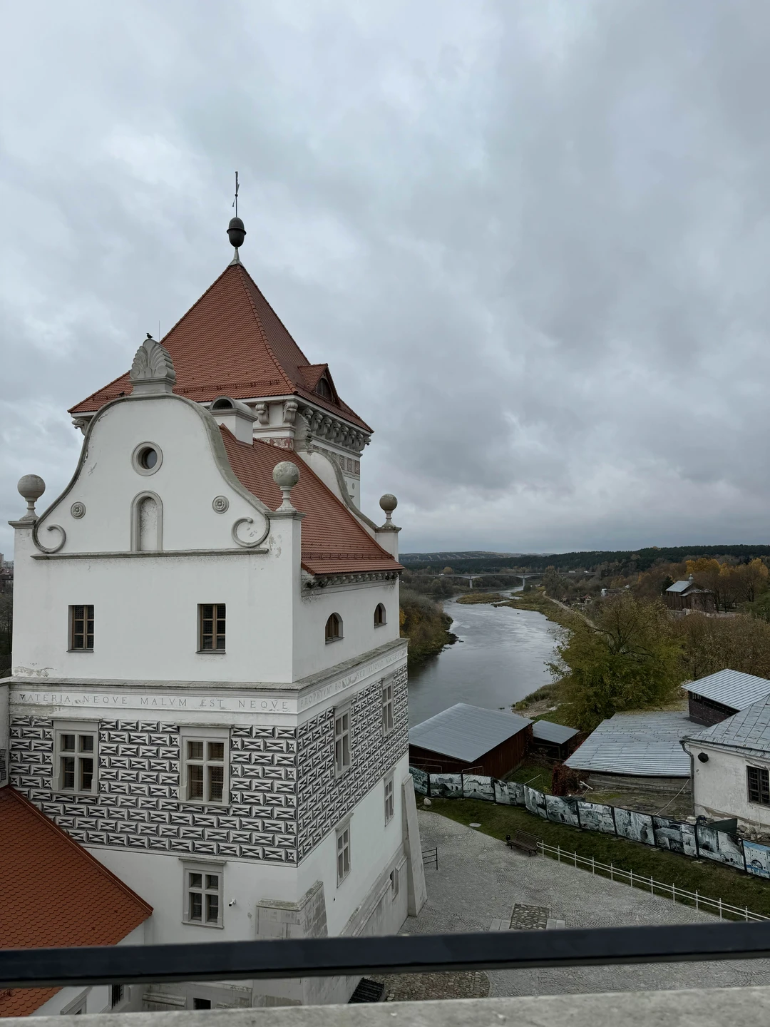 Провели прекрасный день в Гродно с Дмитрием. Очень информативно, доступно, интересно и живо. Прекрасный экскурсовод, профессионал!