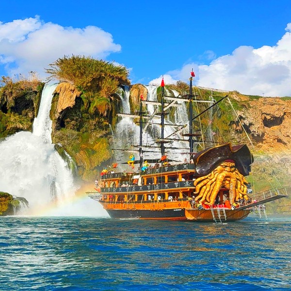 Из Анталии к водопаду Дюден - на пиратском корабле