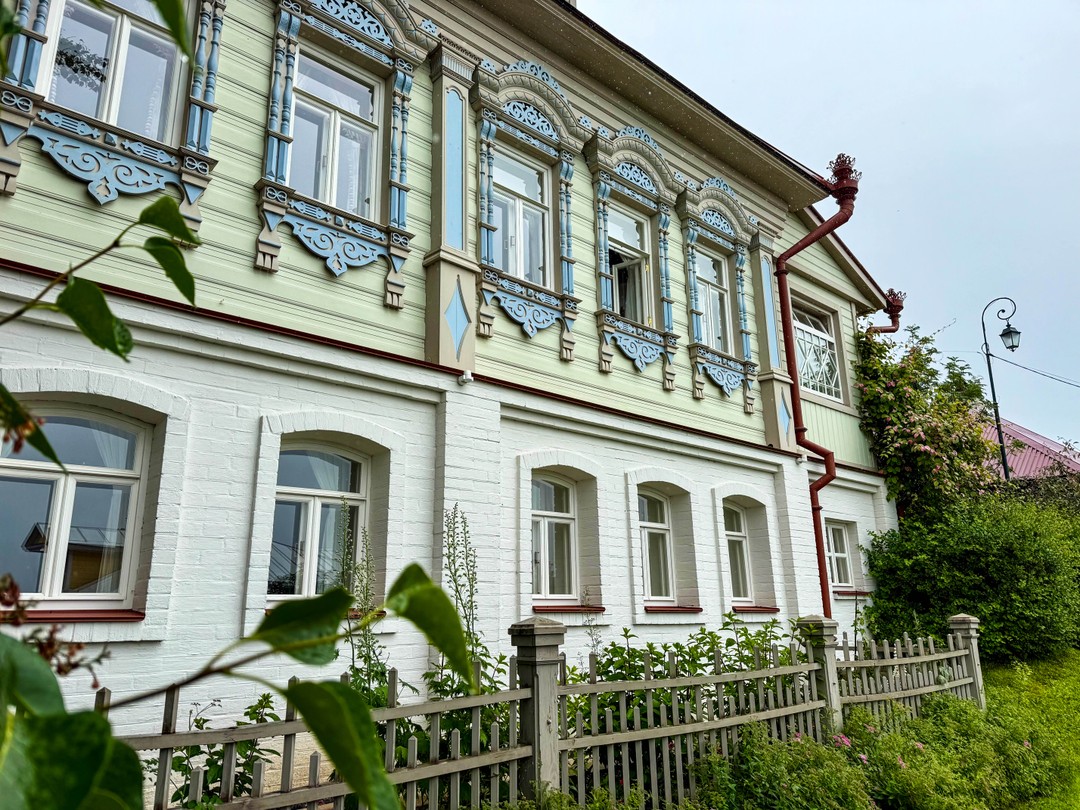 Благодарим за увлекательную экскурсию! Анна - потрясающий рассказчик: она деликатно, ненавязчиво и очень интересно подаёт материал