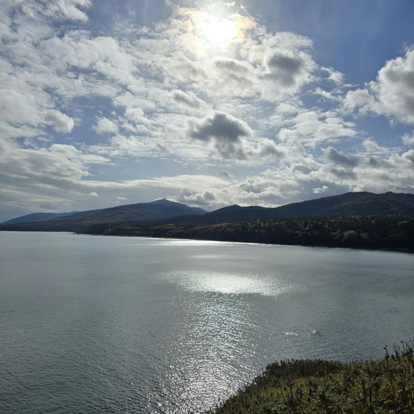 Огромное спасибо гиду Анатолию за прекрасно проведенную экскурсию. На янтарном пляже нас ждал большой сюрприз в