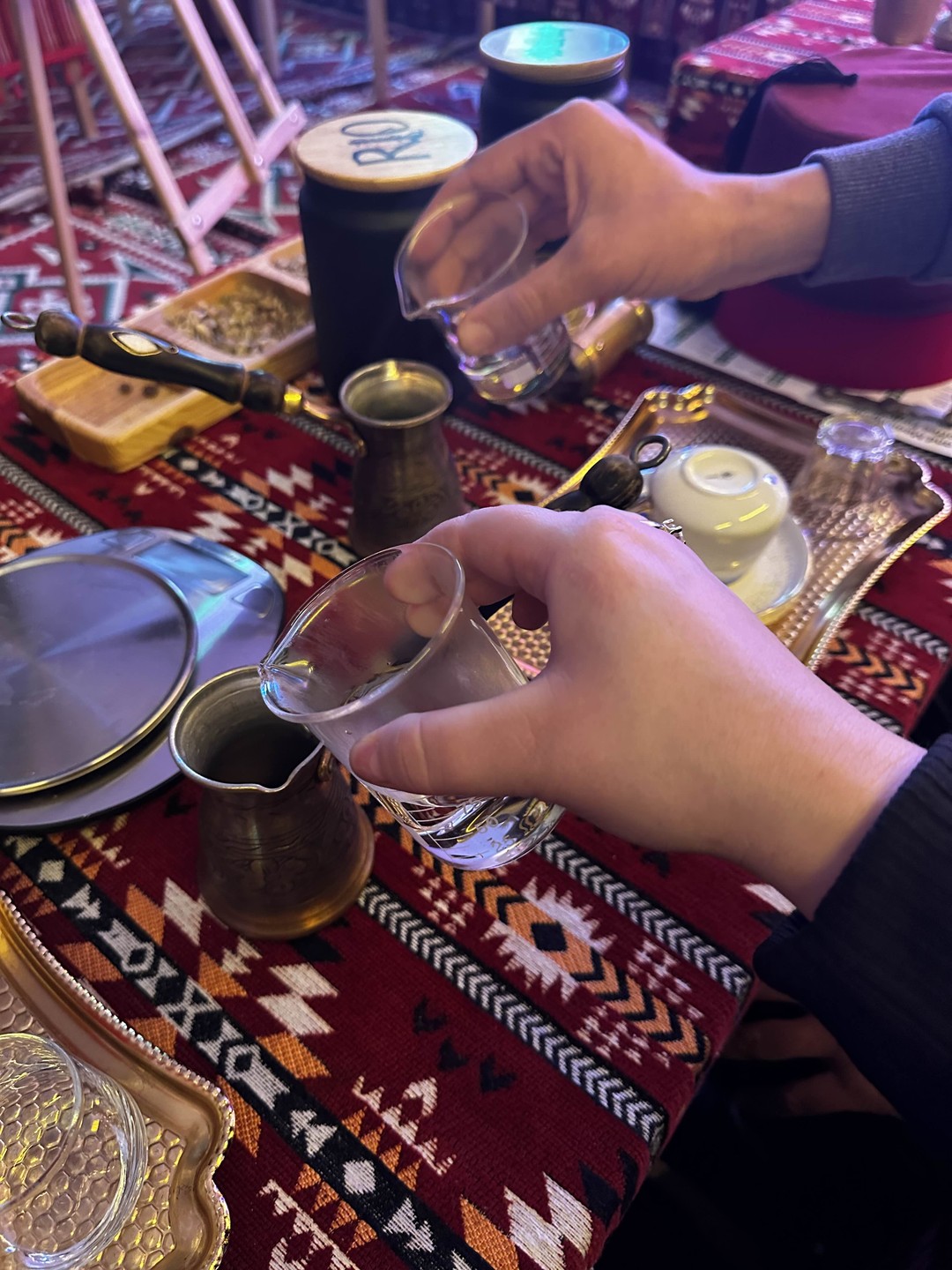 Замечательный мастер-класс. Проводил его Рустам. Он прекрасно владеет английским и русским языком. Интересная подача материала, приятная