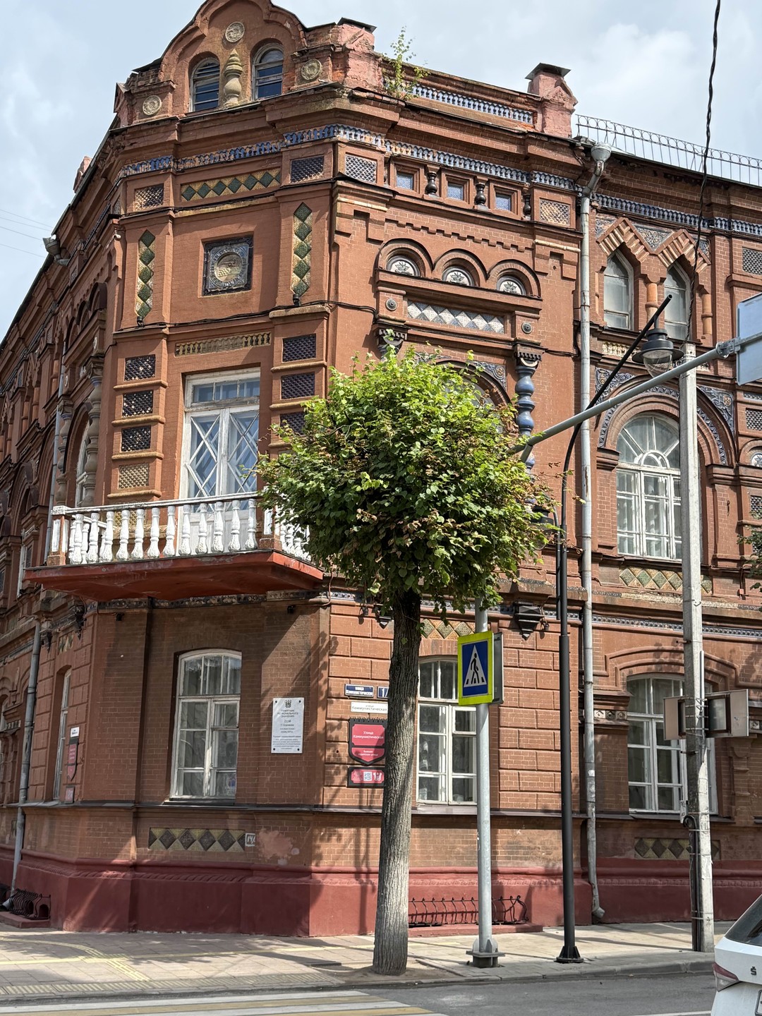 Очень познавательная экскурсия, подана прекрасно! Смоленск исторически богат!