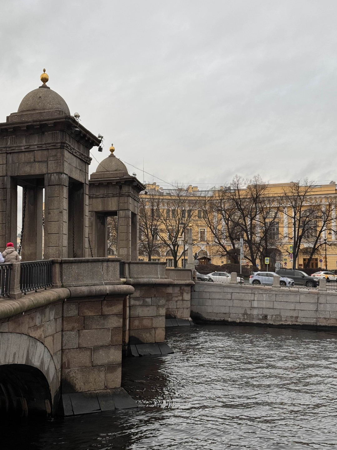 Во-первых отдельное спасибо за наушники! Я могла остановиться, сделать фотографии и при это быть в курсе