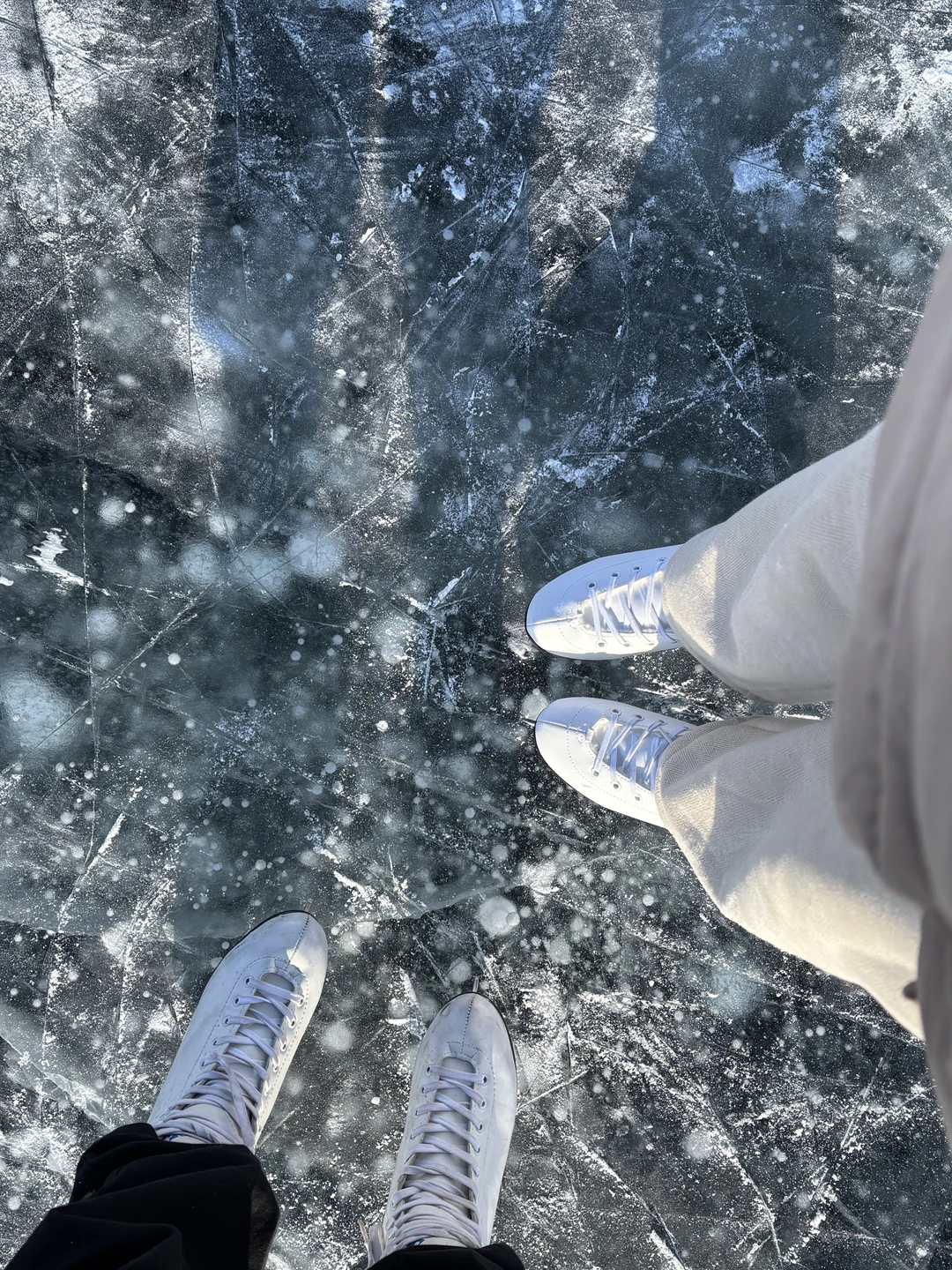 Дмитрий отличный экскурсовод и очень интересный человек! Очень понравилось, рассказал много интересных фактов про Байкал, отвез