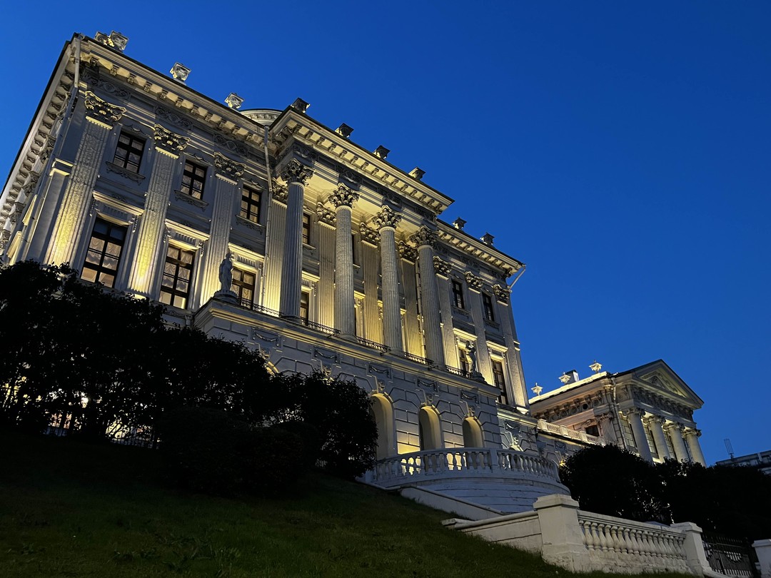 Приют муз на Волхонке: художники, коллекционеры, меценаты (Александра)