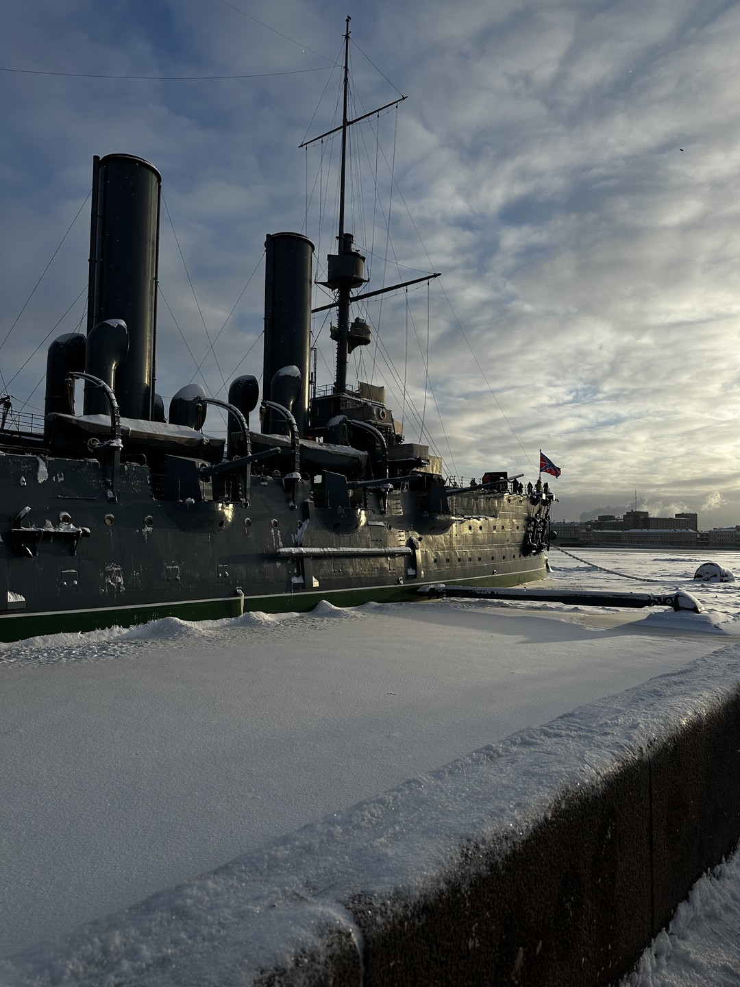 Благодарю за отличную, познавательную экскурсию! Я в Санкт-Петербурге в первые и скажу, что эта экскурсия то что нужно!!!!