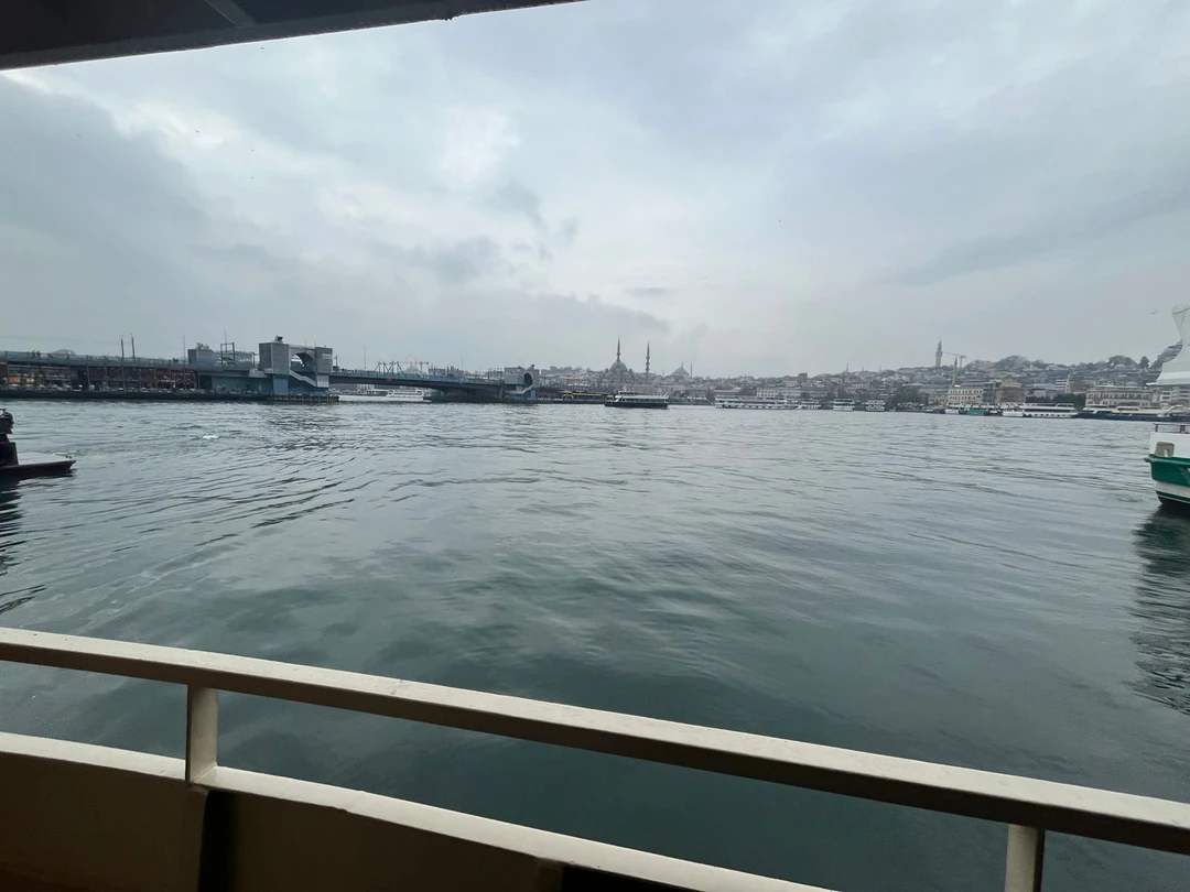 Искренне посоветую вам и сам Трипстер, и непосредственно экскурсию Большоепутешествие по Стамбулу. Но всё по порядку