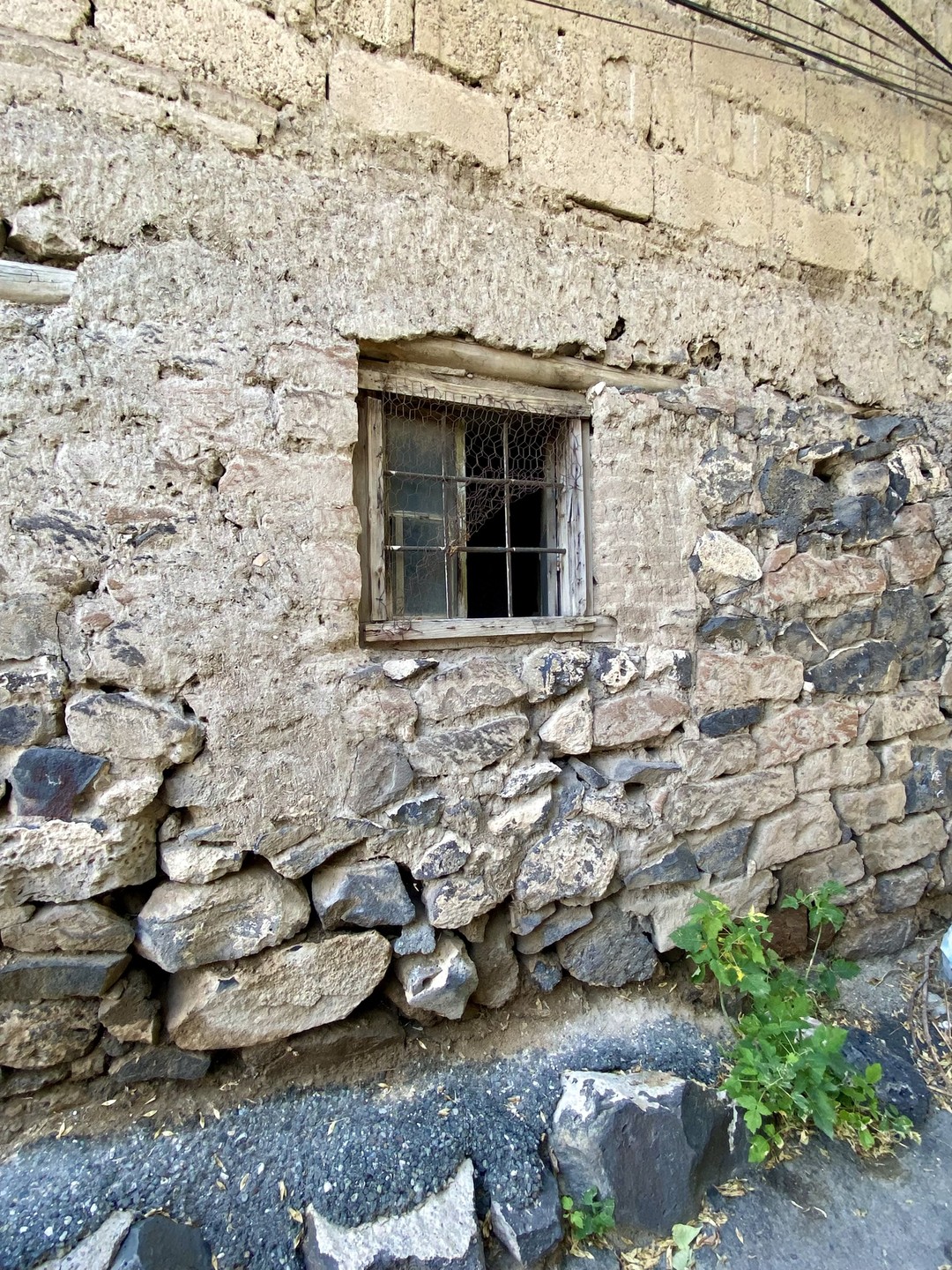 Спасибо Лене за прекрасную прогулку по старому району Конд! Все четко, во время. интересно! Рекомендую!