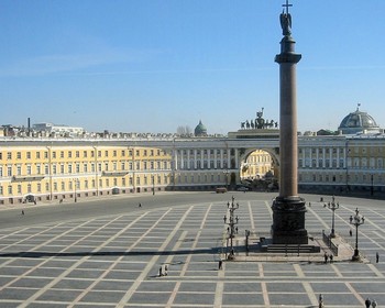 Обзорная экскурсия: Петропавловская крепость, Дворцовая площадь, Невский проспект, Исаакиевский собор и храм Спаса на Крови