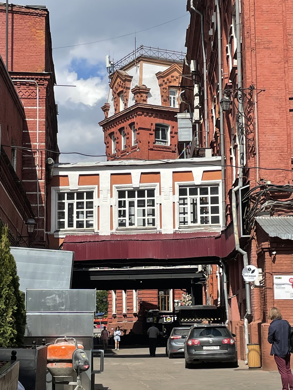 Остров Балчуг: мосты, цари и предприниматели (мини-группа) (13/13)