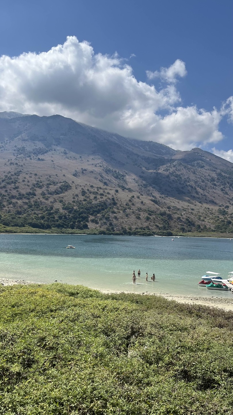 Очень много интересного, стоит посетить!